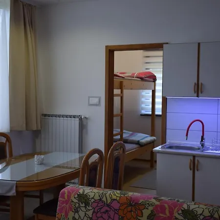 Apartma Albine *