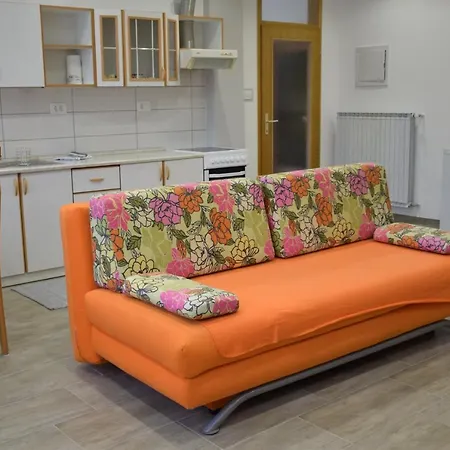 Apartma Albine * Толмин